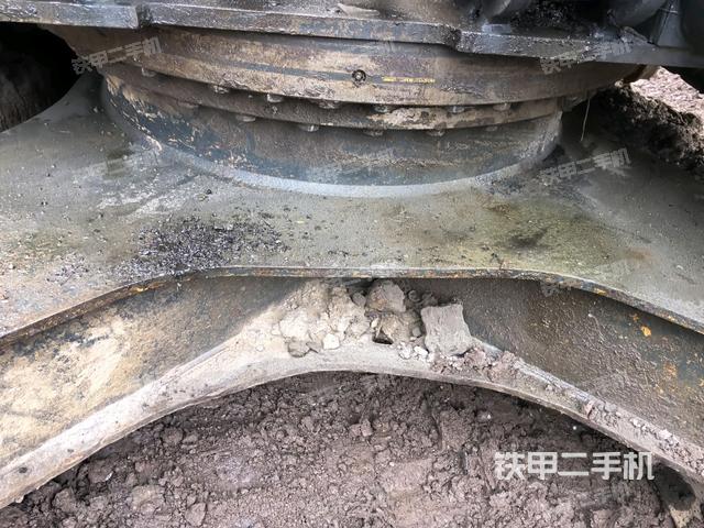 大臂根部 斜视（工作和回转装置）