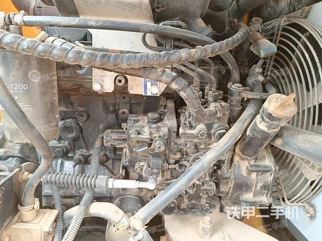 發(fā)動(dòng)機(jī)整體俯視（整機(jī)外觀）