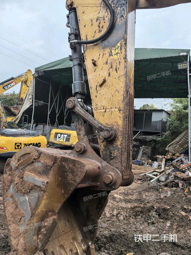 大臂整體?右側(cè)（工作和回轉(zhuǎn)裝置）