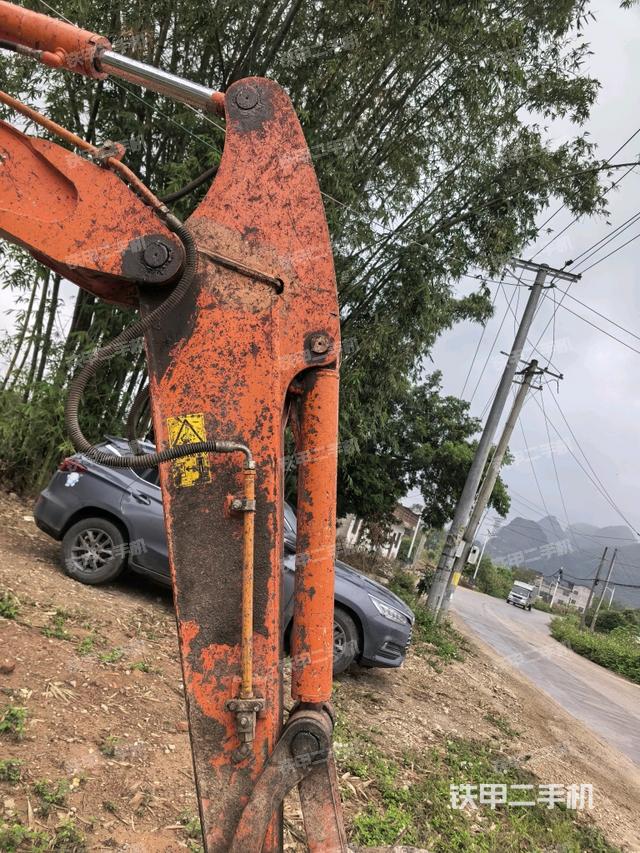 小臂整体左后（工作和回转装置）