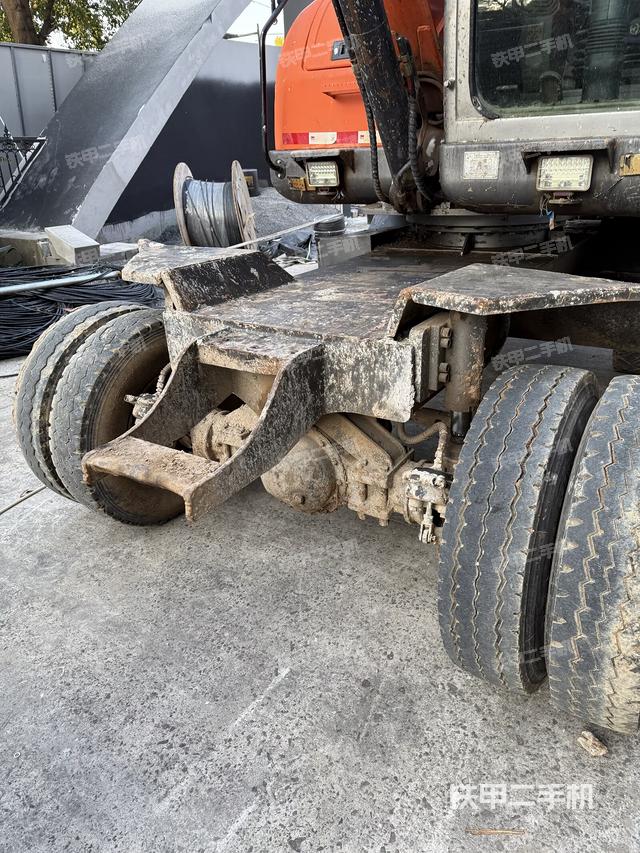 单侧履带整体（整机外观）