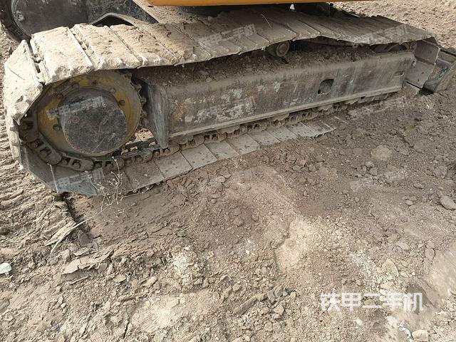 單側(cè)履帶整體（整機(jī)外觀）