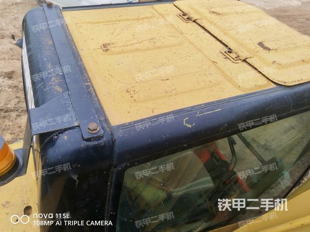 駕駛室頂部俯視（上車部件）