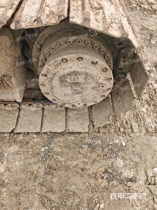 右侧行走马达盖板（行走机构）