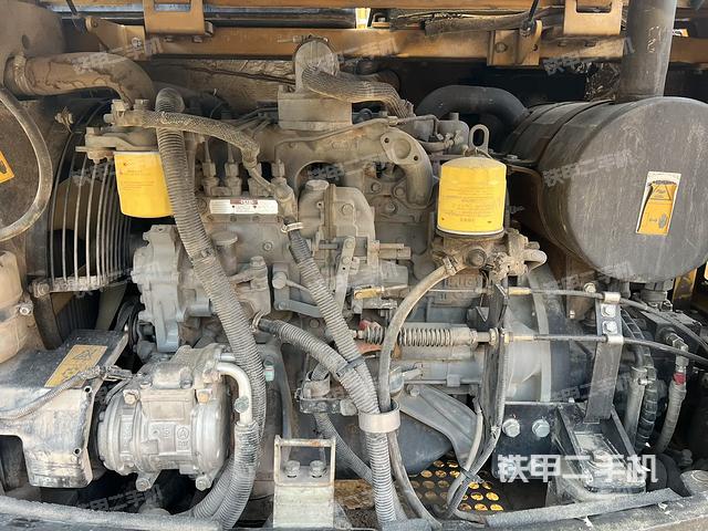 发动机整体俯视（整机外观）