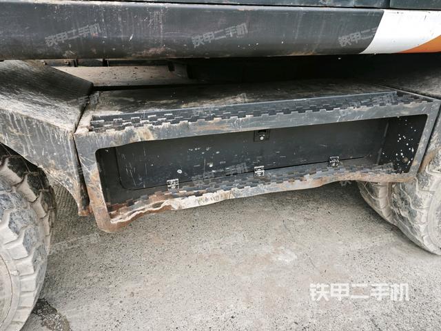 左托鏈輪和鏈筋（行走機(jī)構(gòu)）