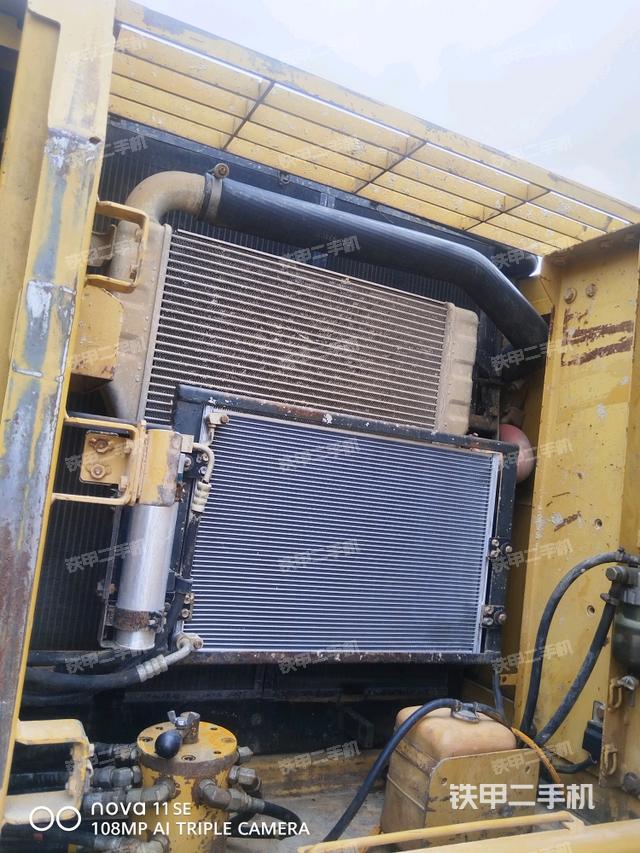 液壓泵斜45?左（大件艙室）