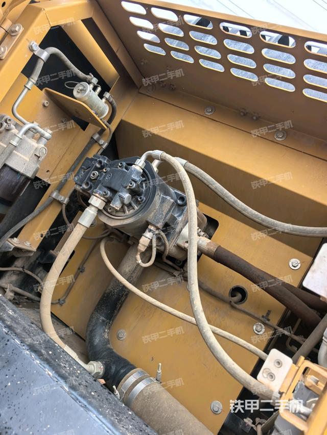 液压泵室（大件舱室）