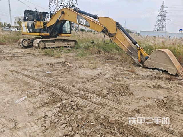 大臂根部 斜视（工作和回转装置）