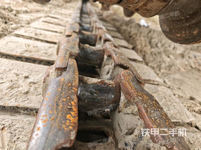 右侧履带整体（行走机构）