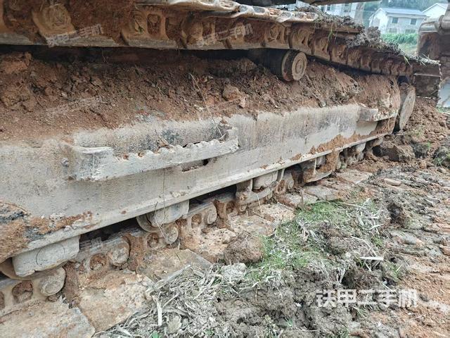 右導(dǎo)向輪（行走機(jī)構(gòu)）