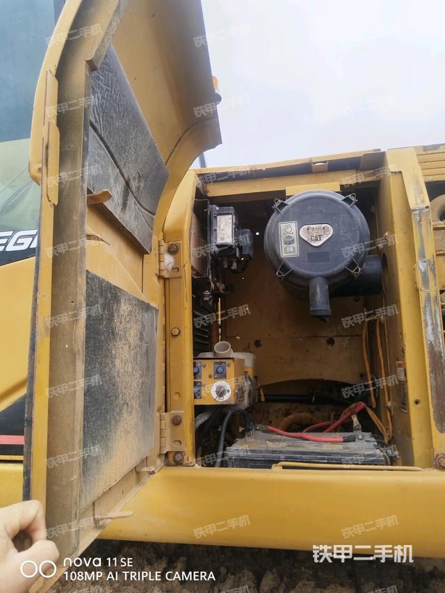 散熱器正面（大件艙室）