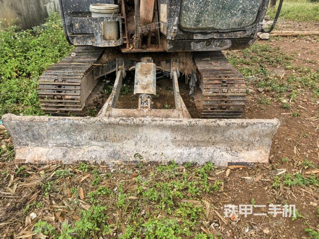 大臂背部俯视（工作和回转装置）