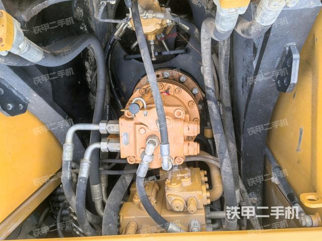 回轉(zhuǎn)馬達(dá)（上車部件）