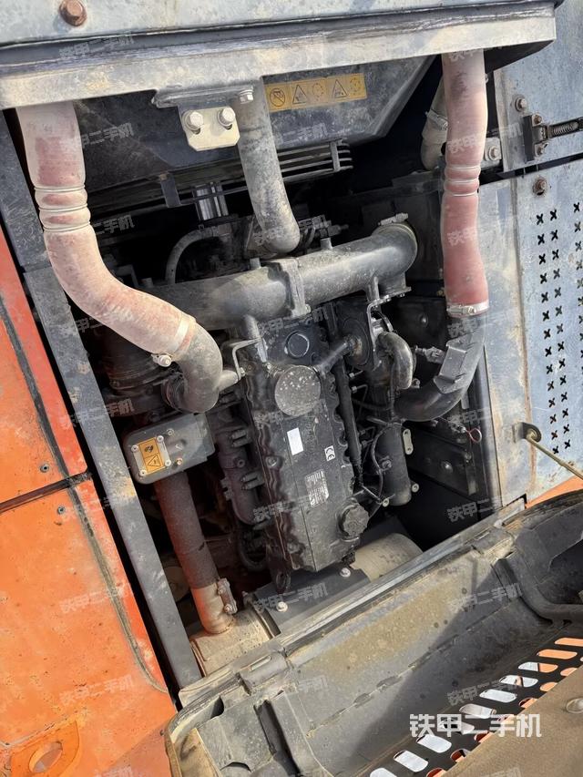 发动机整体俯视（整机外观）