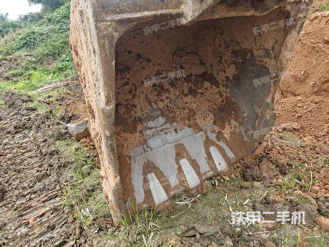 大臂油缸整體?豎拍（工作和回轉(zhuǎn)裝置）