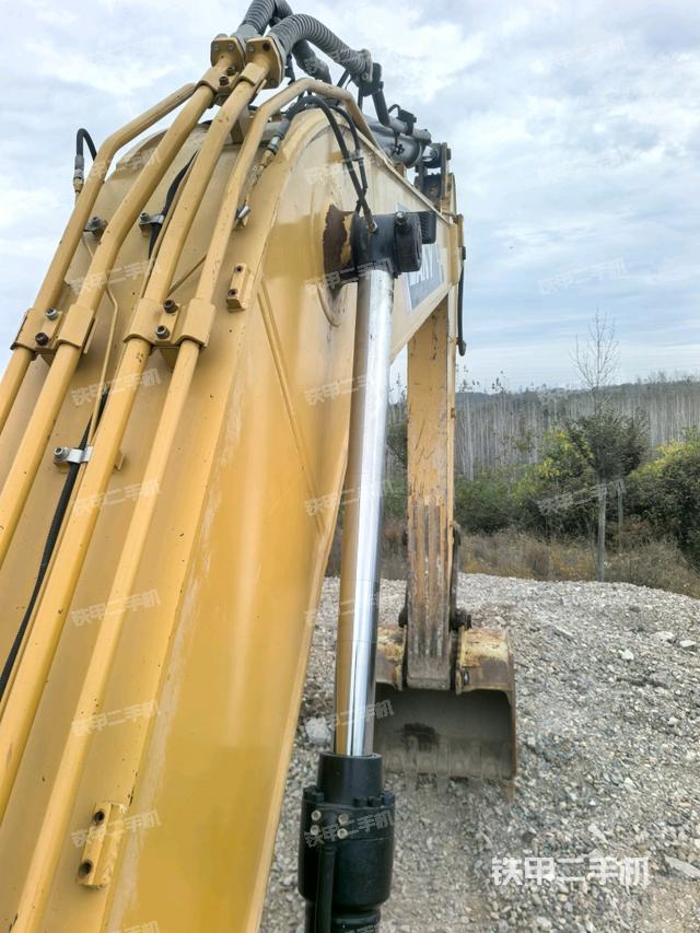 大臂根部?斜視（工作和回轉(zhuǎn)裝置）