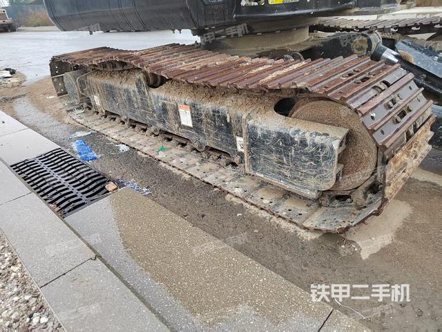 单侧履带整体（整机外观）