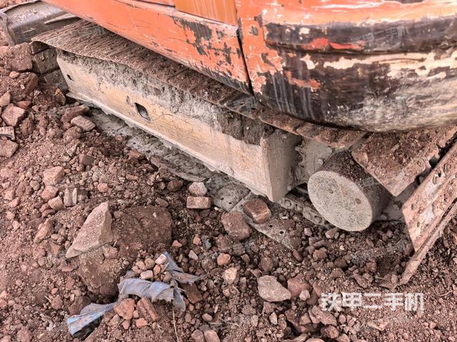 左側(cè)履帶整體?（行走機(jī)構(gòu)）