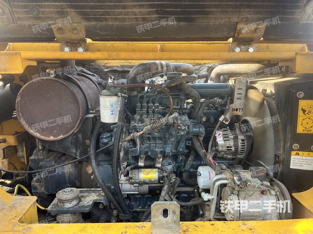 发动机整体俯视（整机外观）