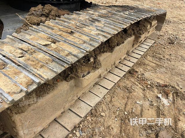 单侧履带整体（整机外观）