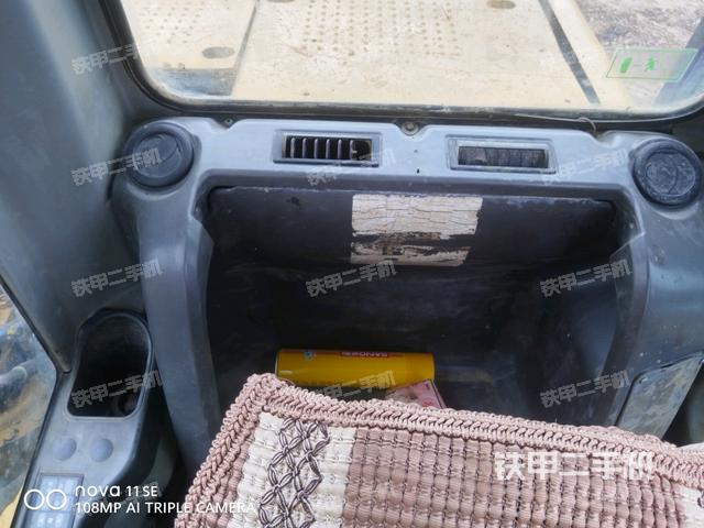 駕駛室左前45度（駕駛室部分）