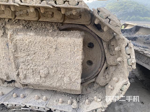 单侧履带整体（整机外观）