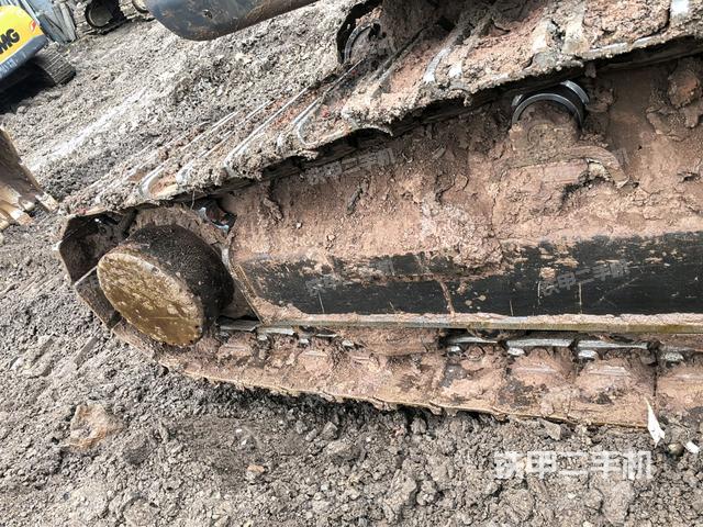 右驅(qū)動(dòng)輪（行走機(jī)構(gòu)）