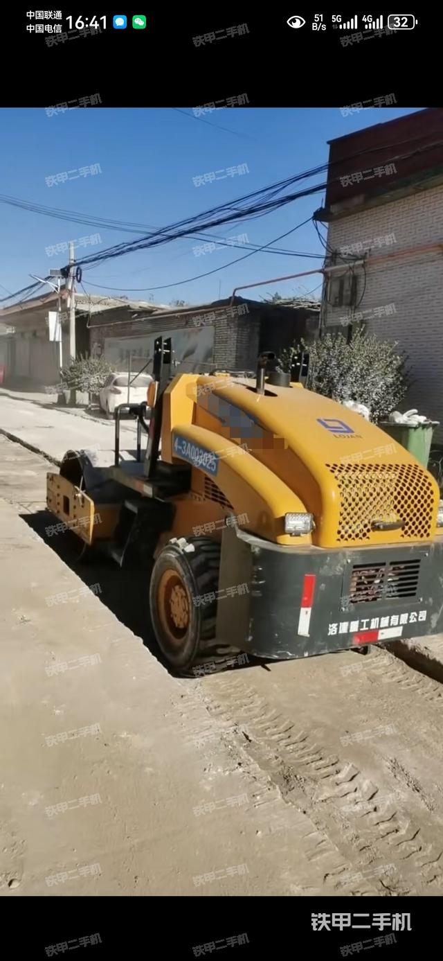 整机右侧（设备外观及核心部件）