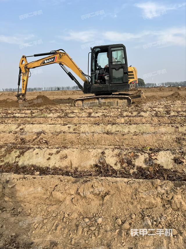 三一重工SY55C挖掘机