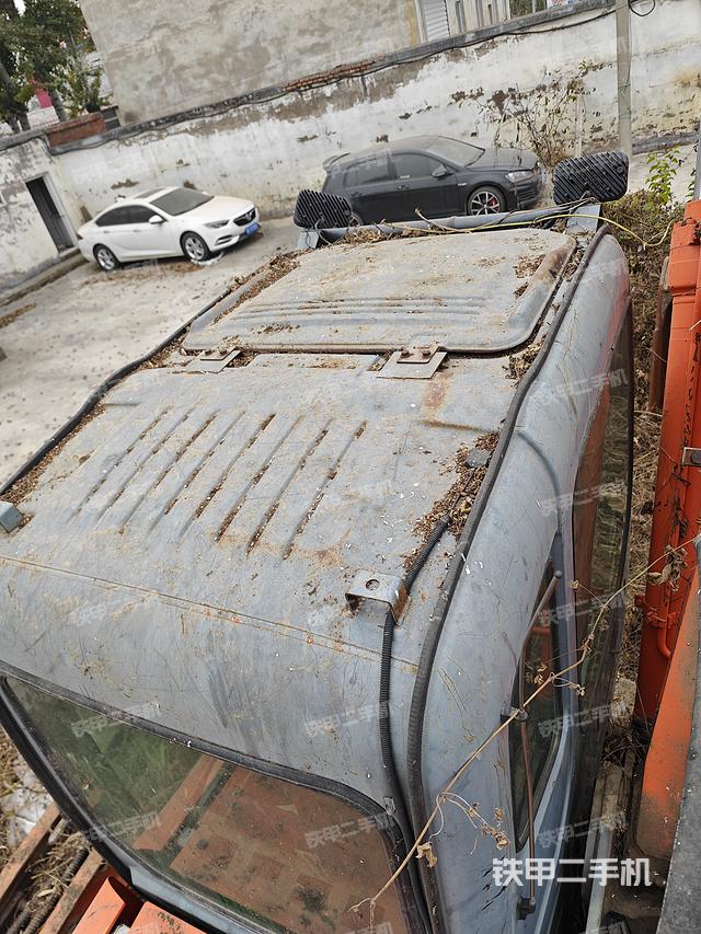 駕駛室頂部（整機(jī)外觀）