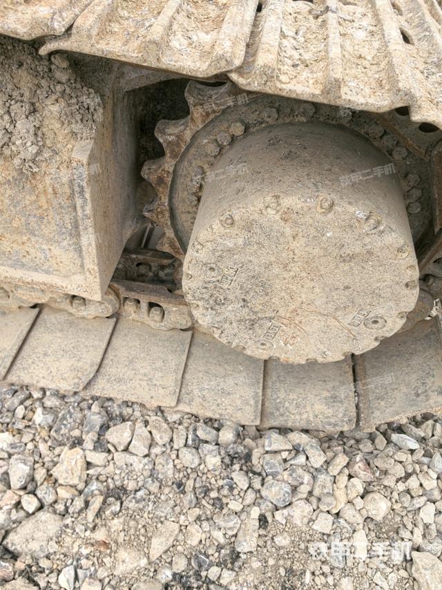 左驅(qū)動(dòng)輪（行走機(jī)構(gòu)）