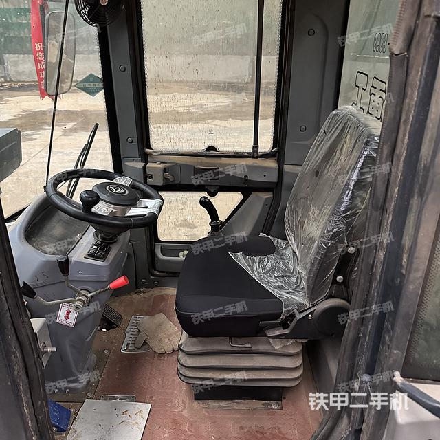 驾驶室工作台（整机外观及大件）