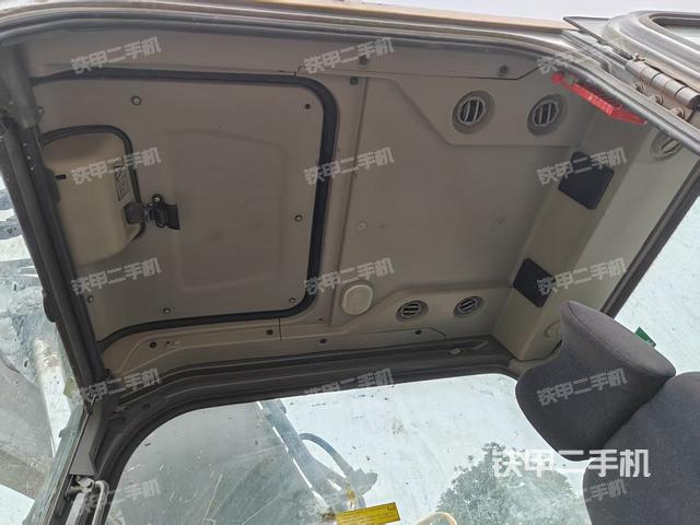 座椅左側(cè)控制臺(tái)/音響/含左手柄（駕駛室部分）