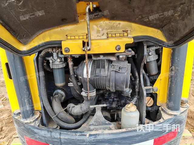 發(fā)動機(jī)整體俯視（整機(jī)外觀）