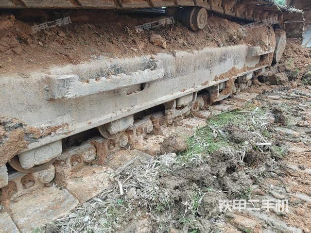 左側(cè)行走馬達(dá)蓋板（行走機(jī)構(gòu)）