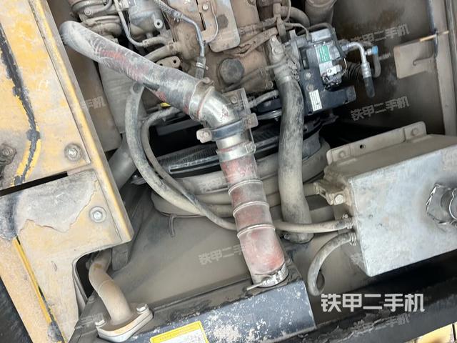 氣門室蓋螺絲特寫（上車部件）