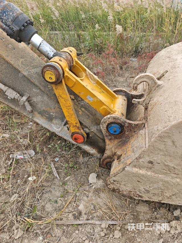 大臂整体 右侧（工作和回转装置）