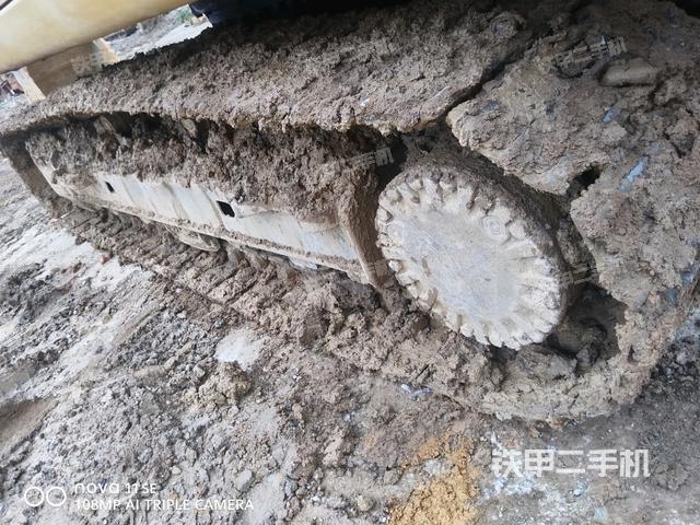 左側行走馬達蓋板（行走機構）