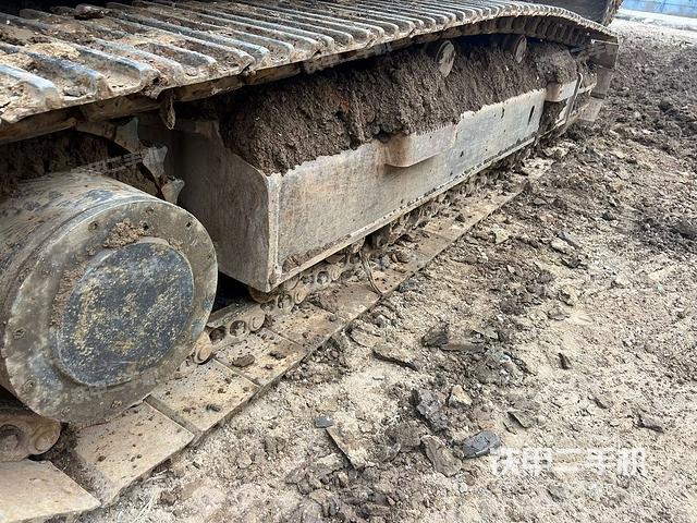 單側(cè)履帶整體（整機(jī)外觀）