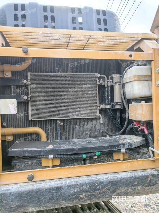 散熱器正面（大件艙室）