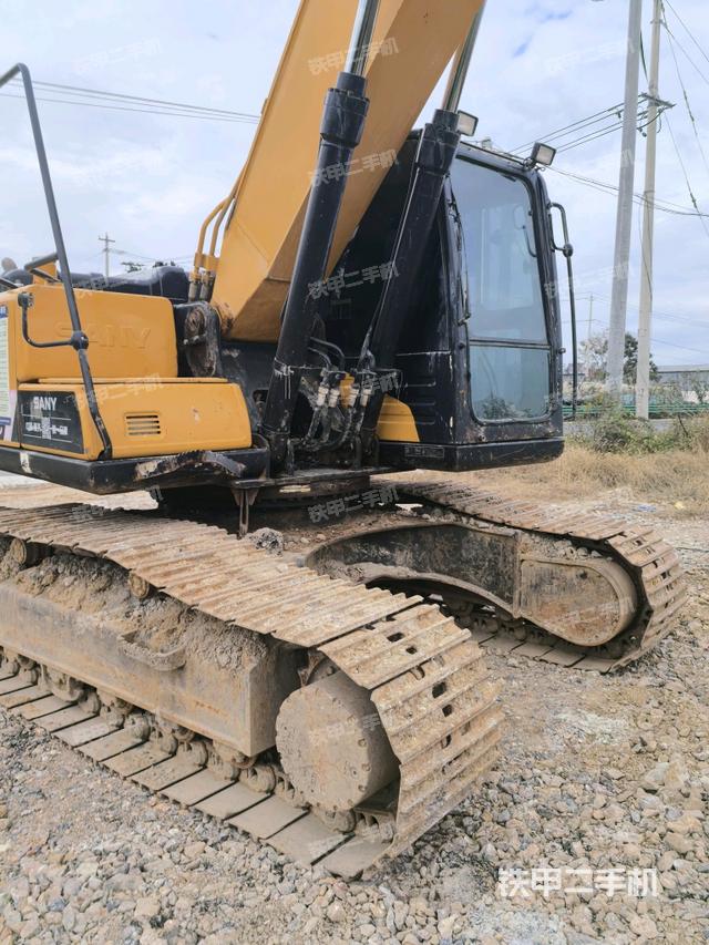 大臂油缸整體?豎拍（工作和回轉(zhuǎn)裝置）