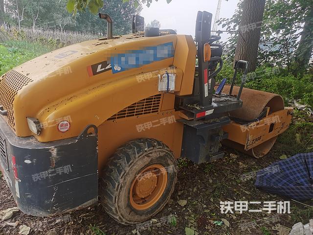 整机右后45°（设备外观及核心部件）