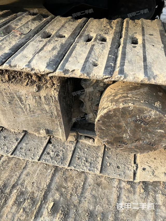 单侧履带整体（整机外观）