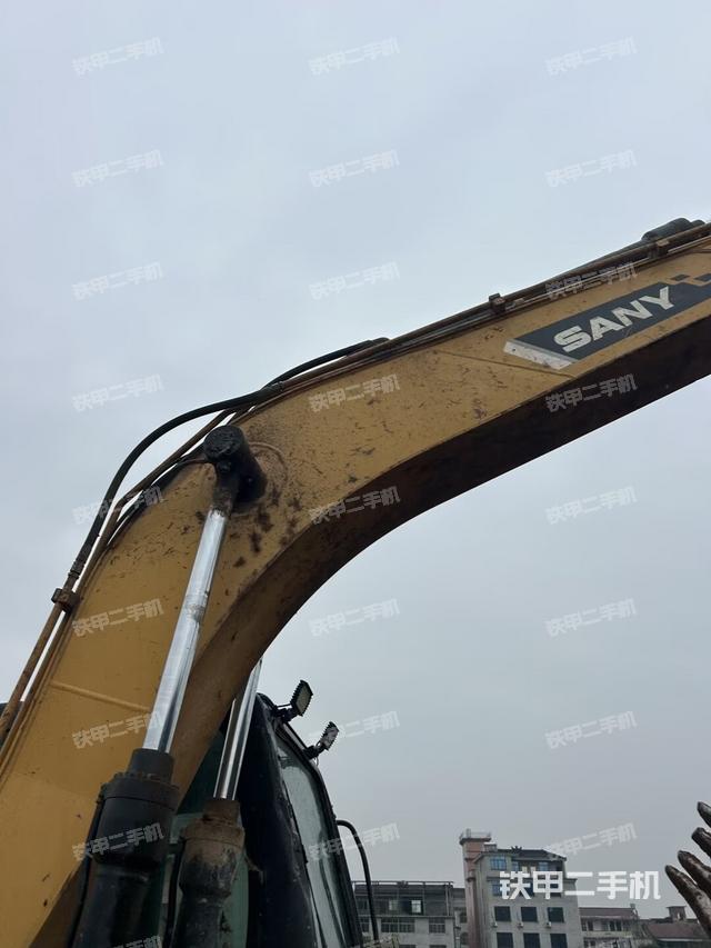 大臂整体 右侧（工作和回转装置）