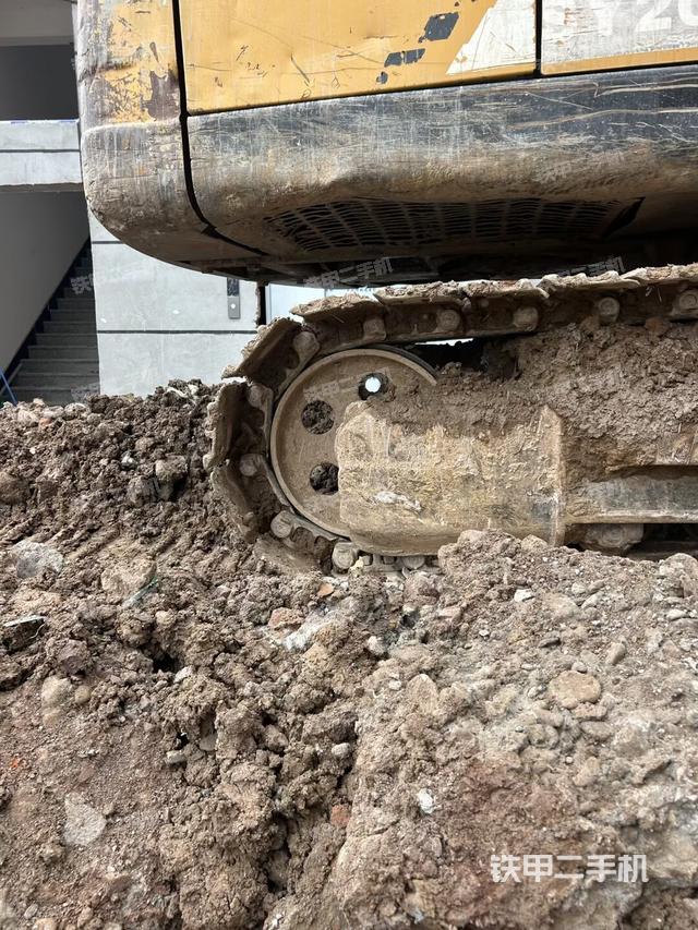 右侧履带整体（行走机构）