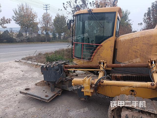 整机左侧（设备外观及核心部件）