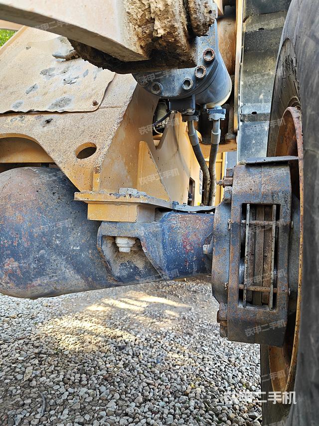 駕駛室操作臺(tái)（整機(jī)外觀及大件）