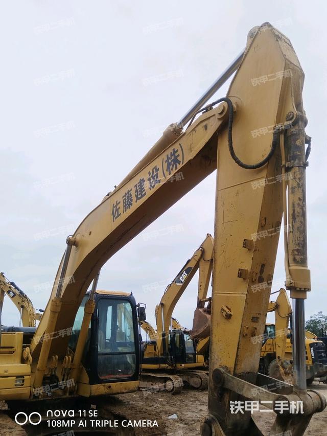 大臂整體?右側（工作和回轉裝置）