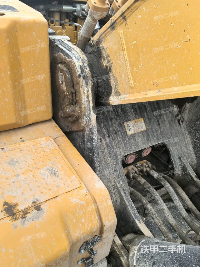 大臂根部 斜视（工作和回转装置）